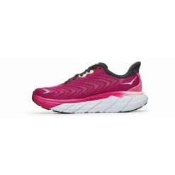 HOKA Women's Arahi 6 Wide Shoe - 2023 -Women's Run Shop instep 79290.1640293330